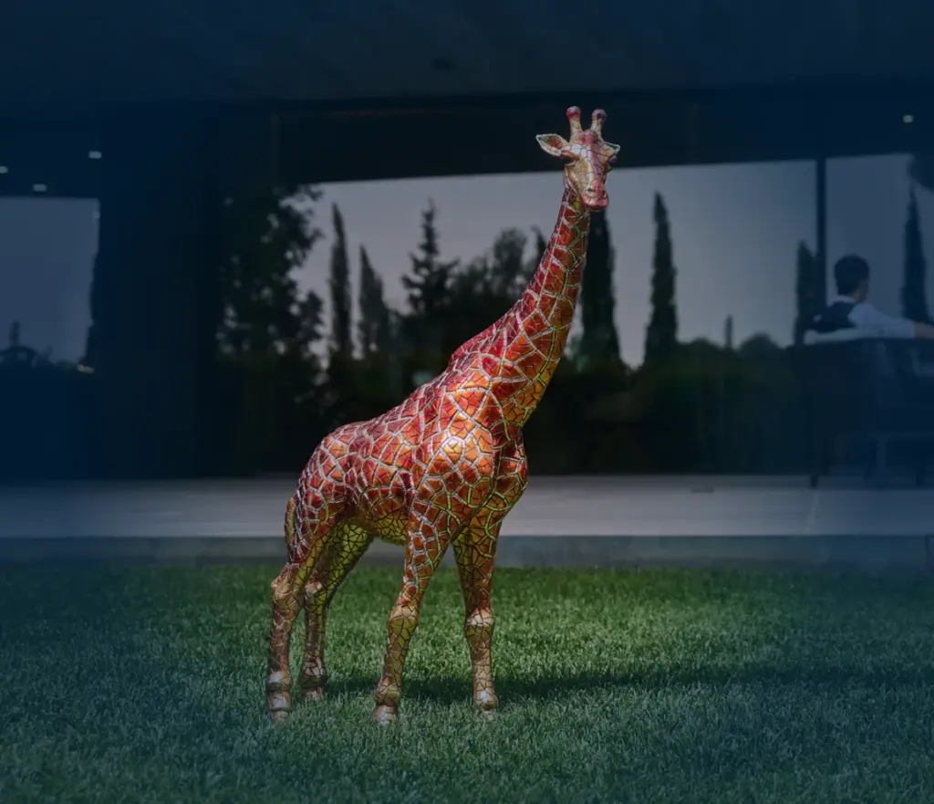 Barcino Designs Figuras decorativas premium con mosaico dorado y presencia escultorica